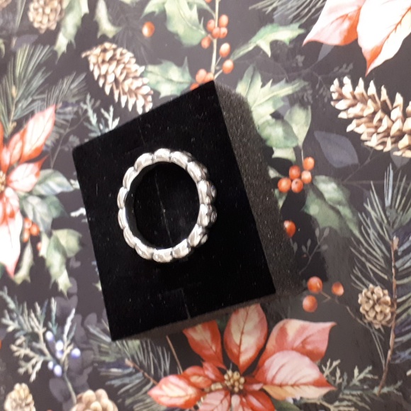 Pandora Ring - Picture 4 of 9